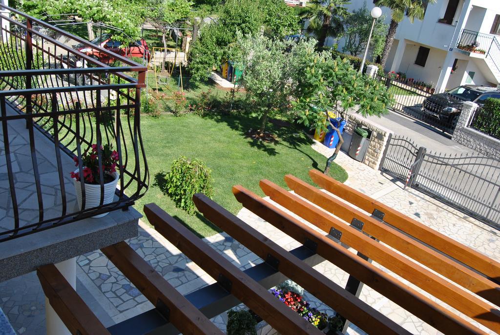 Apartments & Studio Matan Rovinj Exterior photo
