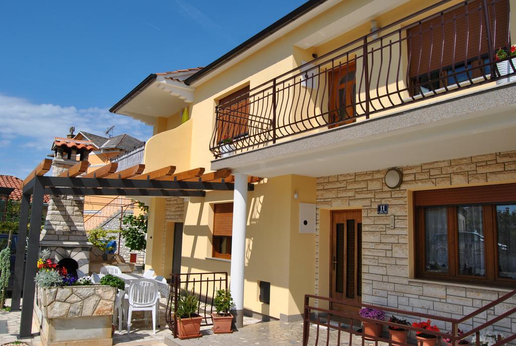 Apartments & Studio Matan Rovinj Exterior photo