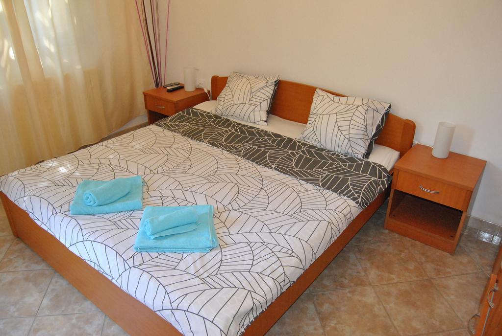Apartments & Studio Matan Rovinj Exterior photo