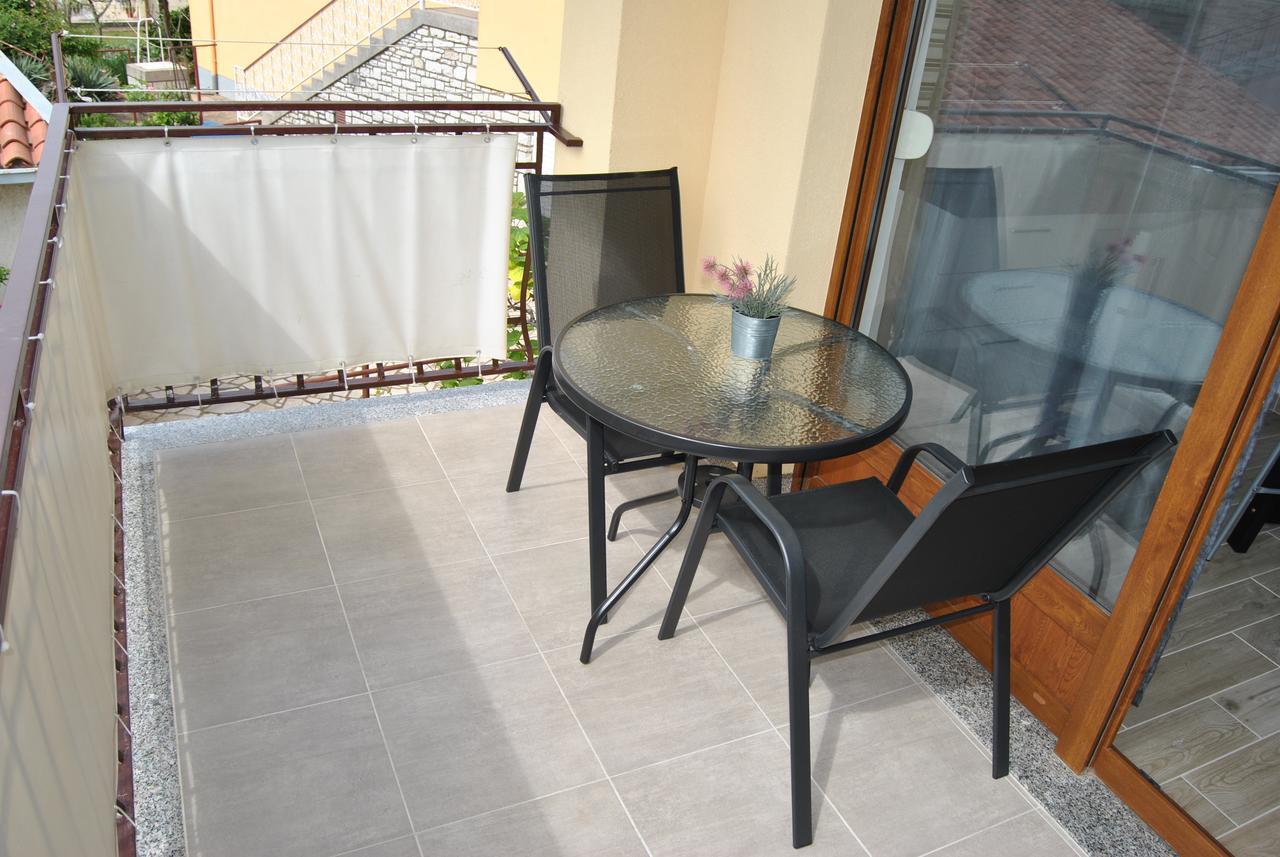 Apartments & Studio Matan Rovinj Exterior photo