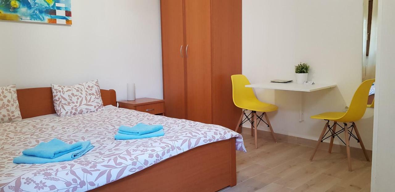 Apartments & Studio Matan Rovinj Exterior photo